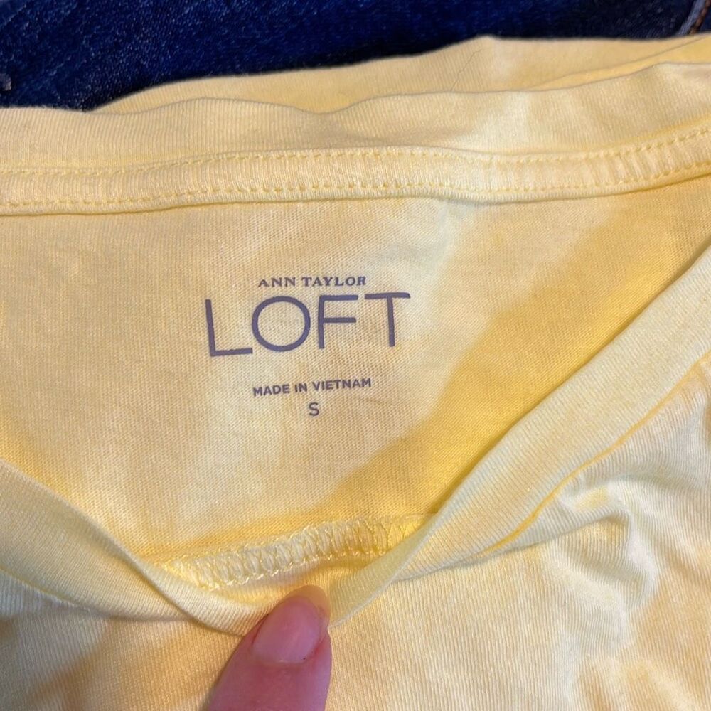 Bundle of 7 Loft Womens Blouse T-Shirt Denim Jacket Pants Assorted Color Small‎ - Picture 5 of 10